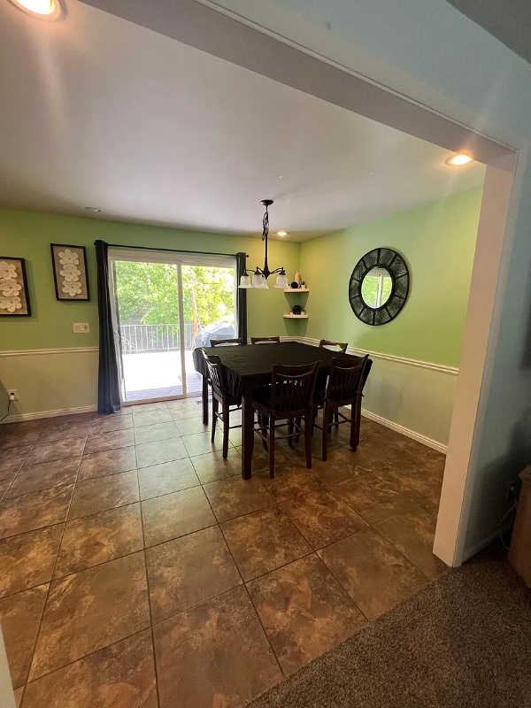 Building Photo - 5545 Hew Wood Dr