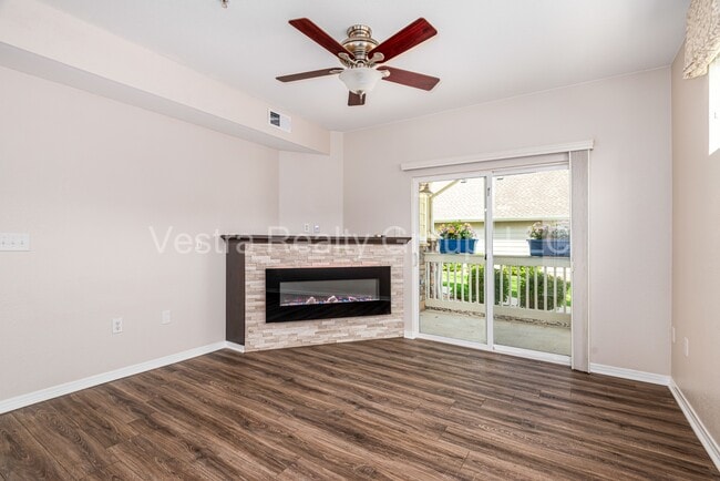 Building Photo - 9335 Amison Cir