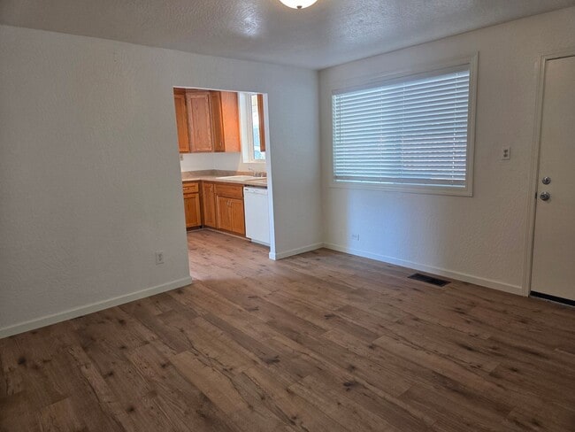 Building Photo - Charming 2-Bedroom + Loft • 1-Bath Rental ...