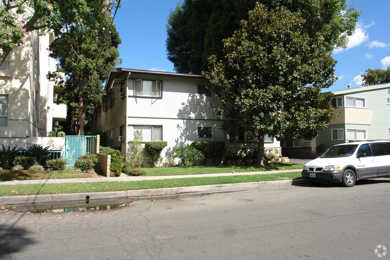 Foto del edificio - 14339 Albers St