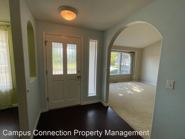 Building Photo - 3 br, 2 bath House - 3525 Berkshire
