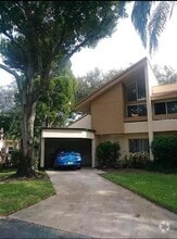 Building Photo - 2704 Foxfire Ct