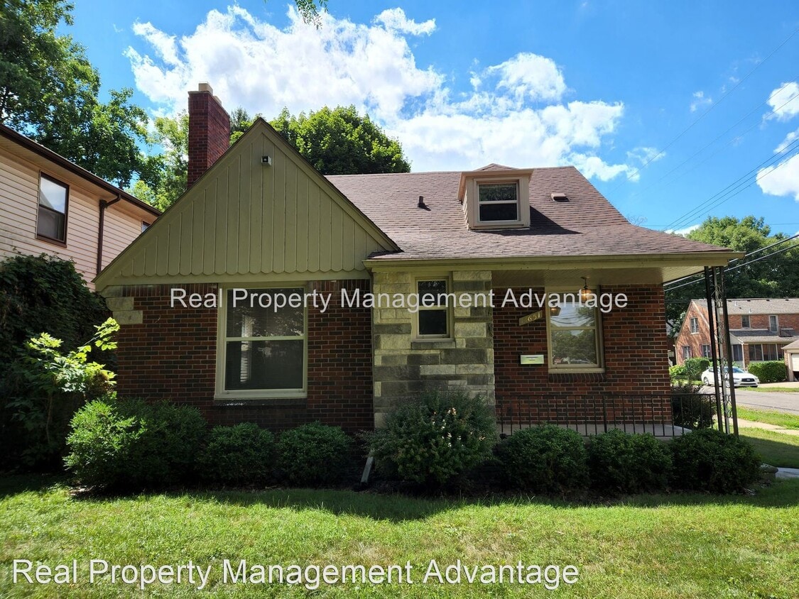 3 br, 2 bath House 14651 Faust Ave. House for Rent in Detroit, MI