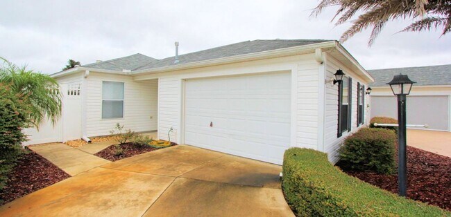 Building Photo - Village of Ashland