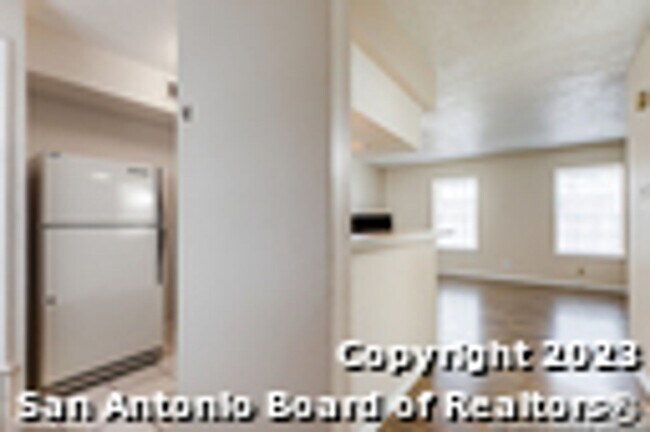 Building Photo - 1045 Shook Ave