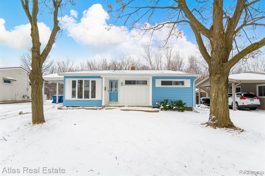 230 Sequoia Dr, Davison, MI 48423 House Rental in Davison, MI