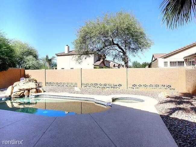 Building Photo - 3 br, 2 bath House - 8864 E Mescal St