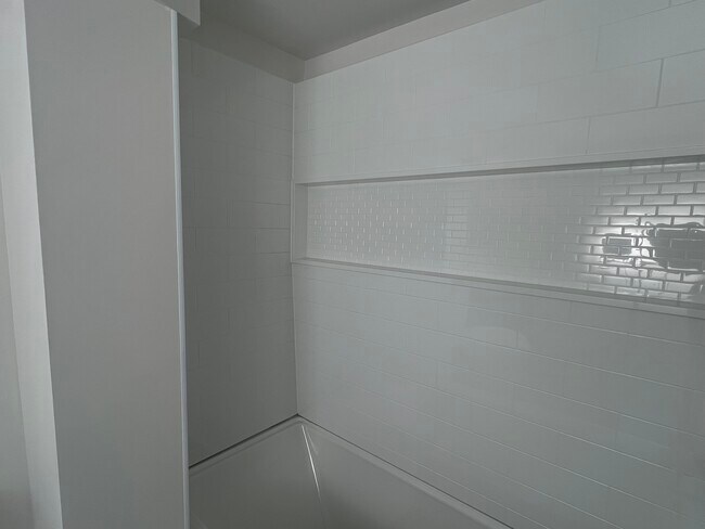 Building Photo - 3285 8th Av W