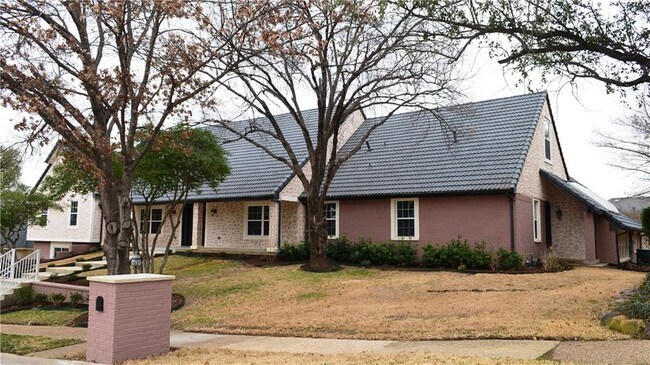 Foto del edificio - 3904 Tally Ho Dr