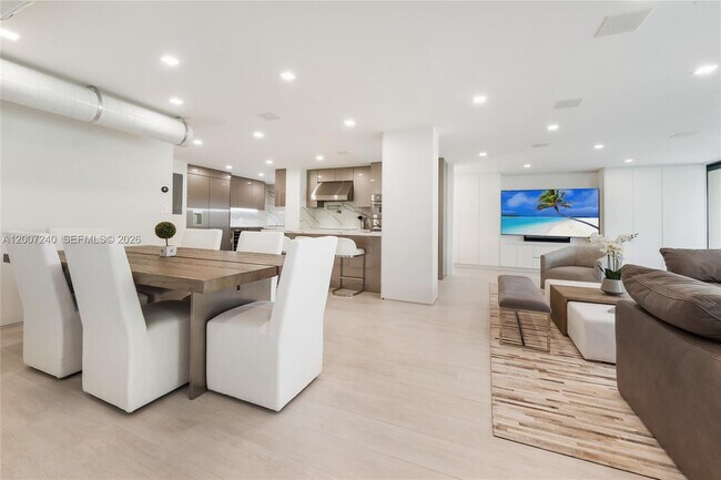 Foto del edificio - 2901 S Bayshore Dr