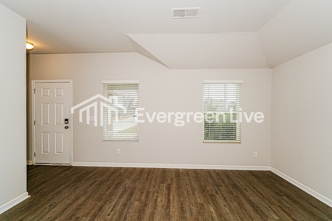 Building Photo - 1045 Brookhaven Dr