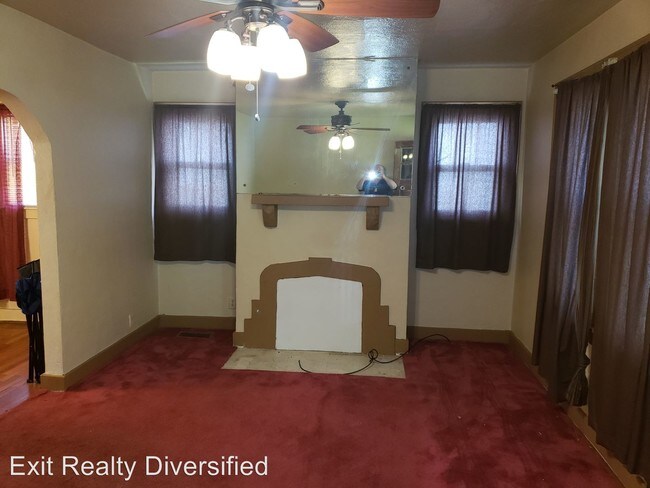 Building Photo - 2 br, 1 bath House - 2305 Cisco St