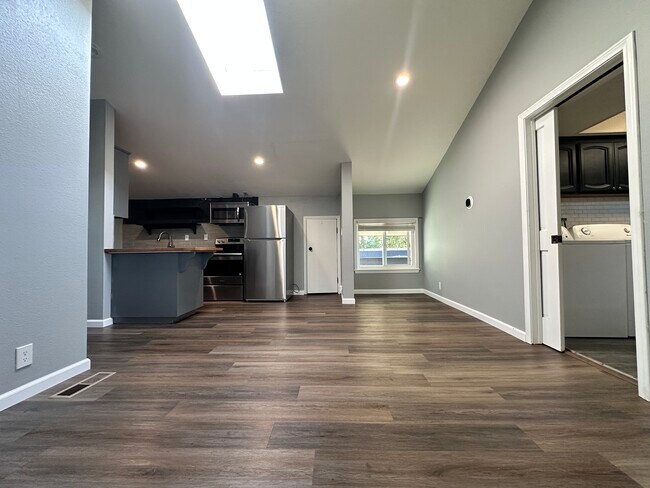 Building Photo - 1350 Camino Cristobal