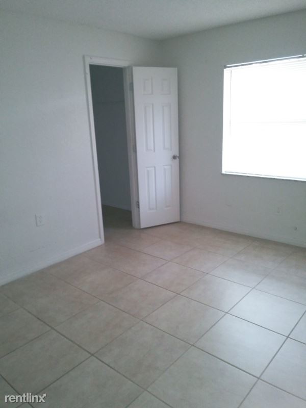 Building Photo - 2 br, 2 bath Condo - 7640 forest city rd. ...
