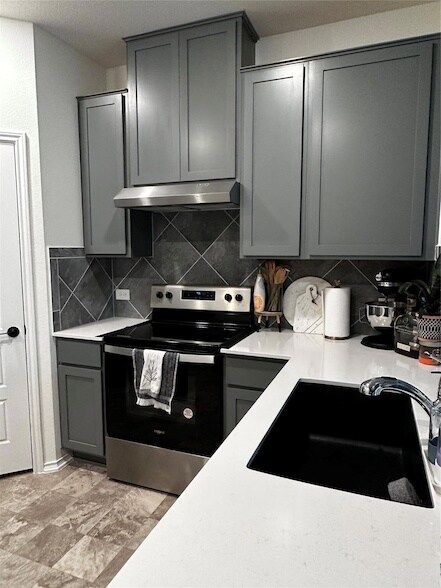 Foto del edificio - 7311 Gray Catbird Drive Unit 35