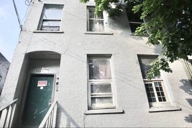 Building Photo - 333 Orange St