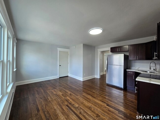 Photo - 38 Beverly Ave Apartment