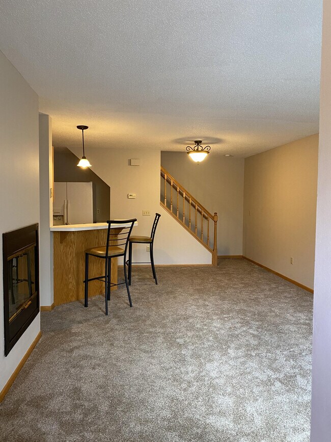 Building Photo - 13230 Meadowood Trail