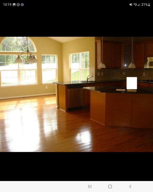 Foto del edificio - 1213 Heartland Ct