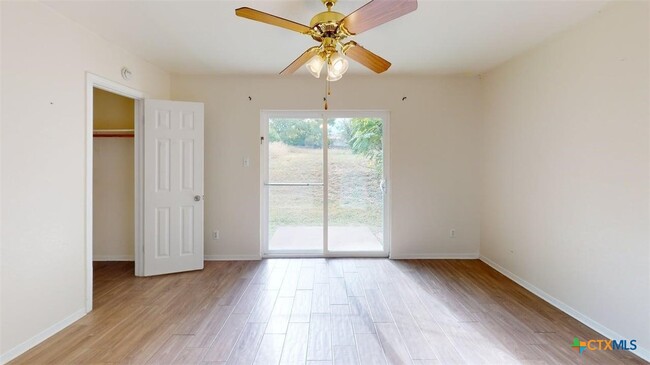 Foto del edificio - 802 Hackberry St