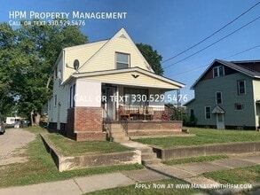 Building Photo - 1729 Stark Ave SW