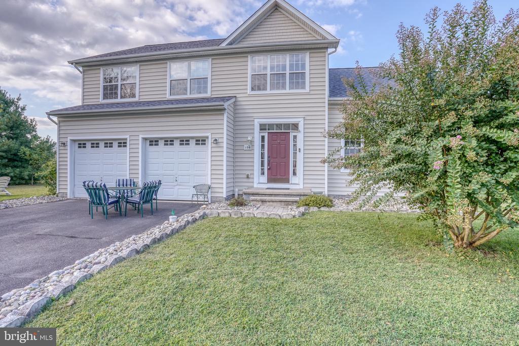 Foto principal - 106 Ponds Edge Ct