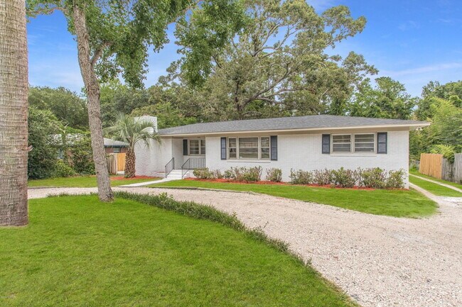 Foto del edificio - Students Welcome great 4 Bedroom House