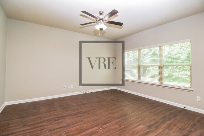 Foto del edificio - 133 Avonwood Cir