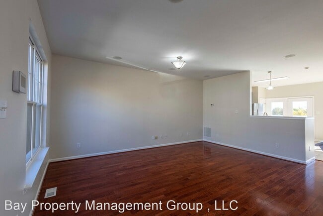 Building Photo - 4 br, 2 bath House - 5405 Parkside Place