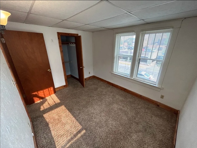 Building Photo - 2209/2213 Sims Avenue