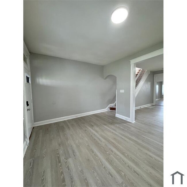 Photo - 3 Bedroom Rehabbed Townhome