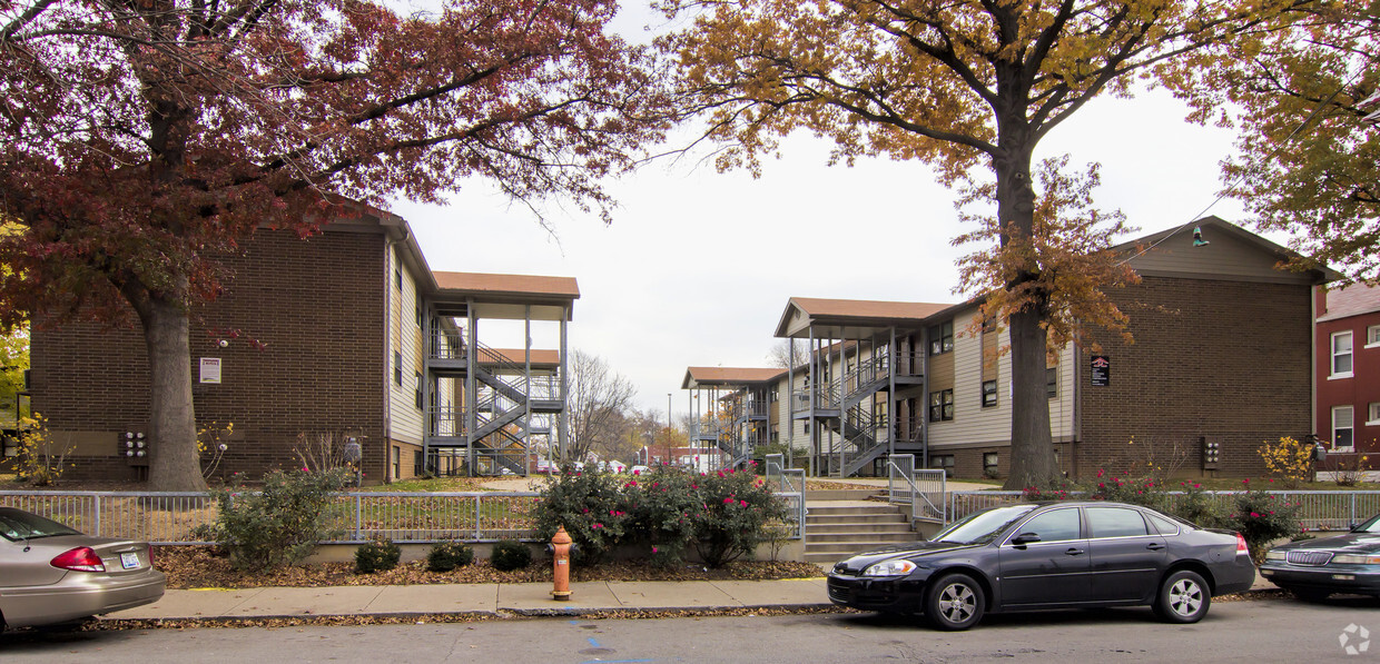 Foto del edificio - Jackson Woods Apartments