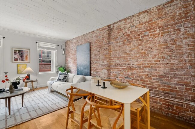 Foto del edificio - 156 Prince St