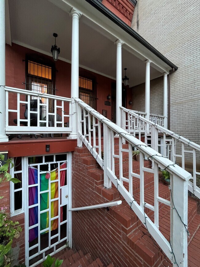 Building Photo - 1212 12th St NW
