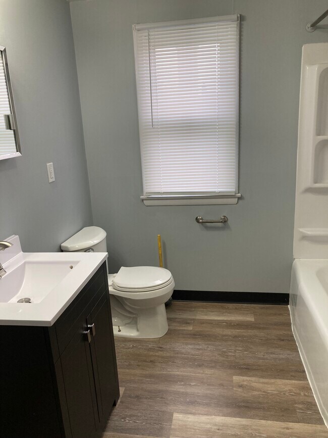 9759A W Lisbon Ave, Milwaukee, WI 53222 House Rental in Milwaukee, WI