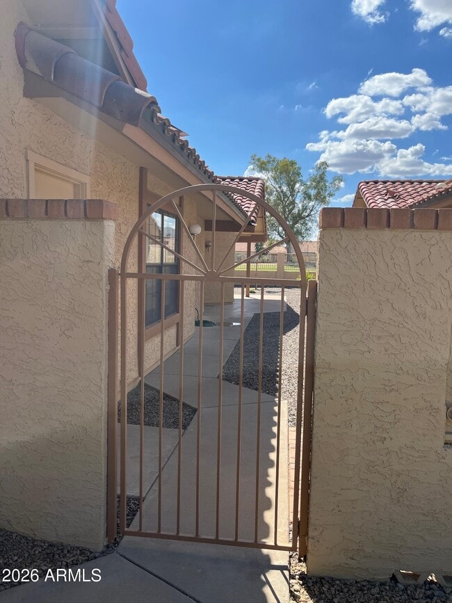 Building Photo - 12234 S Shoshoni Dr