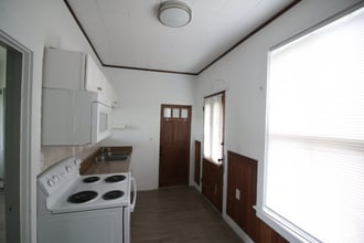 Building Photo - 49 Parah Dr