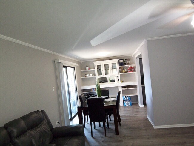 Building Photo - 5700 Dutch Mill Ct