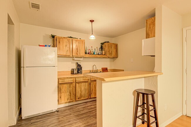 Foto del edificio - Tumblin Creek D-22