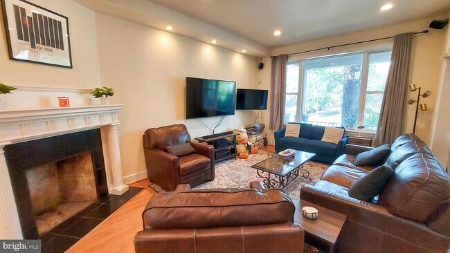 Foto del edificio - 3003 13th St NW