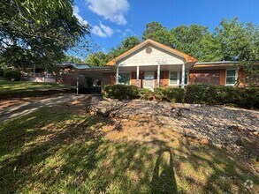 Building Photo - 4519 Lasalle Dr