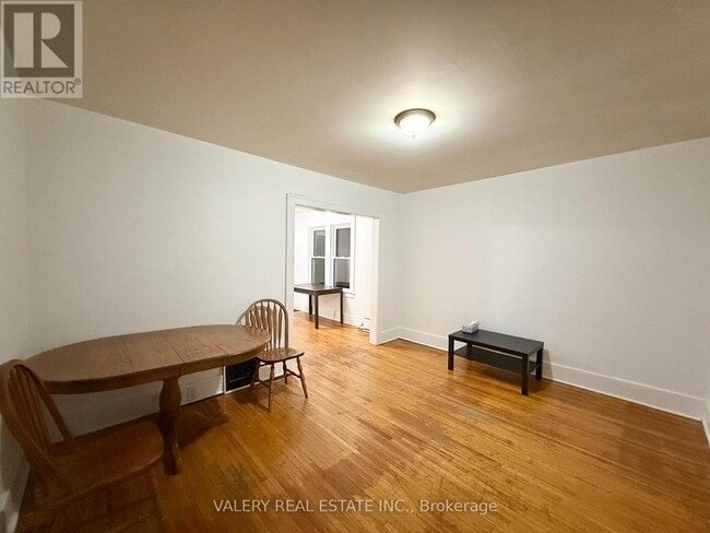 Building Photo - 1093 Howard Ave