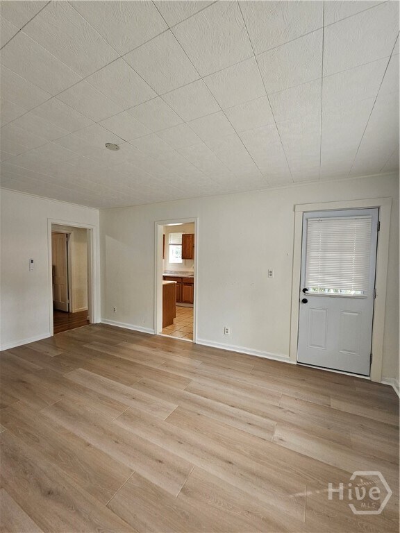 Foto del edificio - 1134 E 53rd St