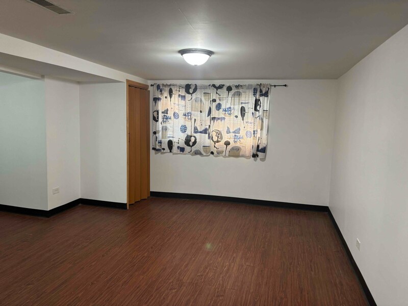 Building Photo - 3245 N Narragansett Ave
