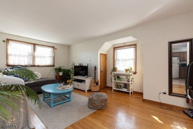 DSCN7649 - 15 Sidney St