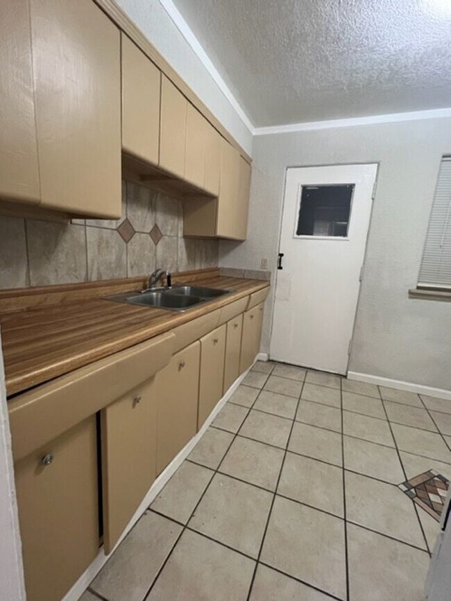 Foto del edificio - 15 NW 25th St