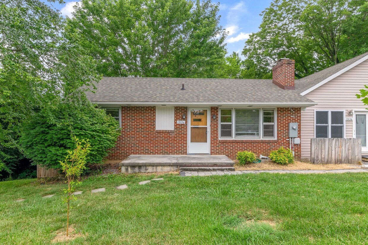 Foto principal - 1313 Giles Rd