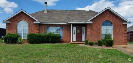 Building Photo - 826 Bluegrass Dr