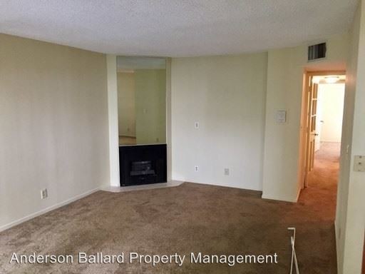 Building Photo - 1207 N Columbus Ave