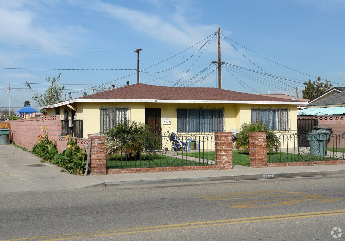 Building Photo - 157 N Juanita Ave